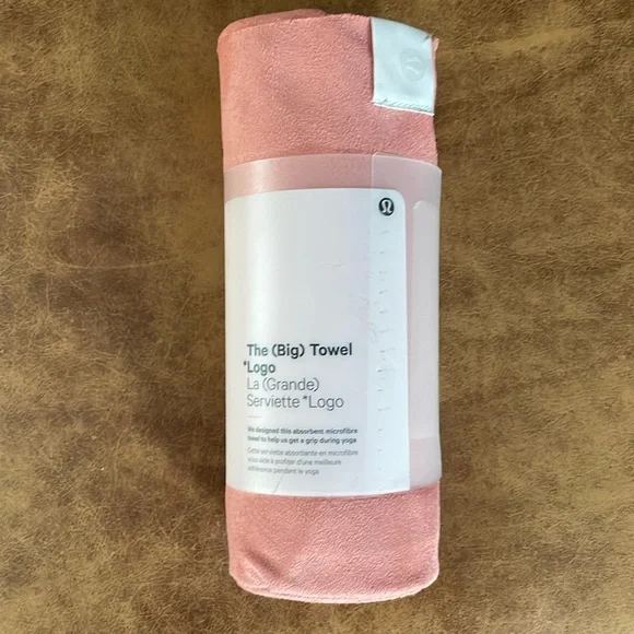 lululemon athletica | Bath | Nwt Lululemon The Towel Hot